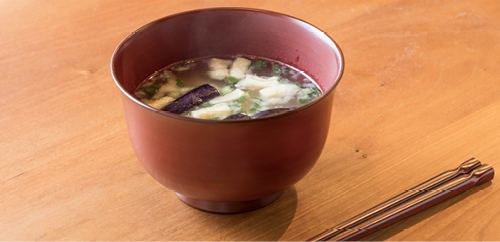 椀、箸