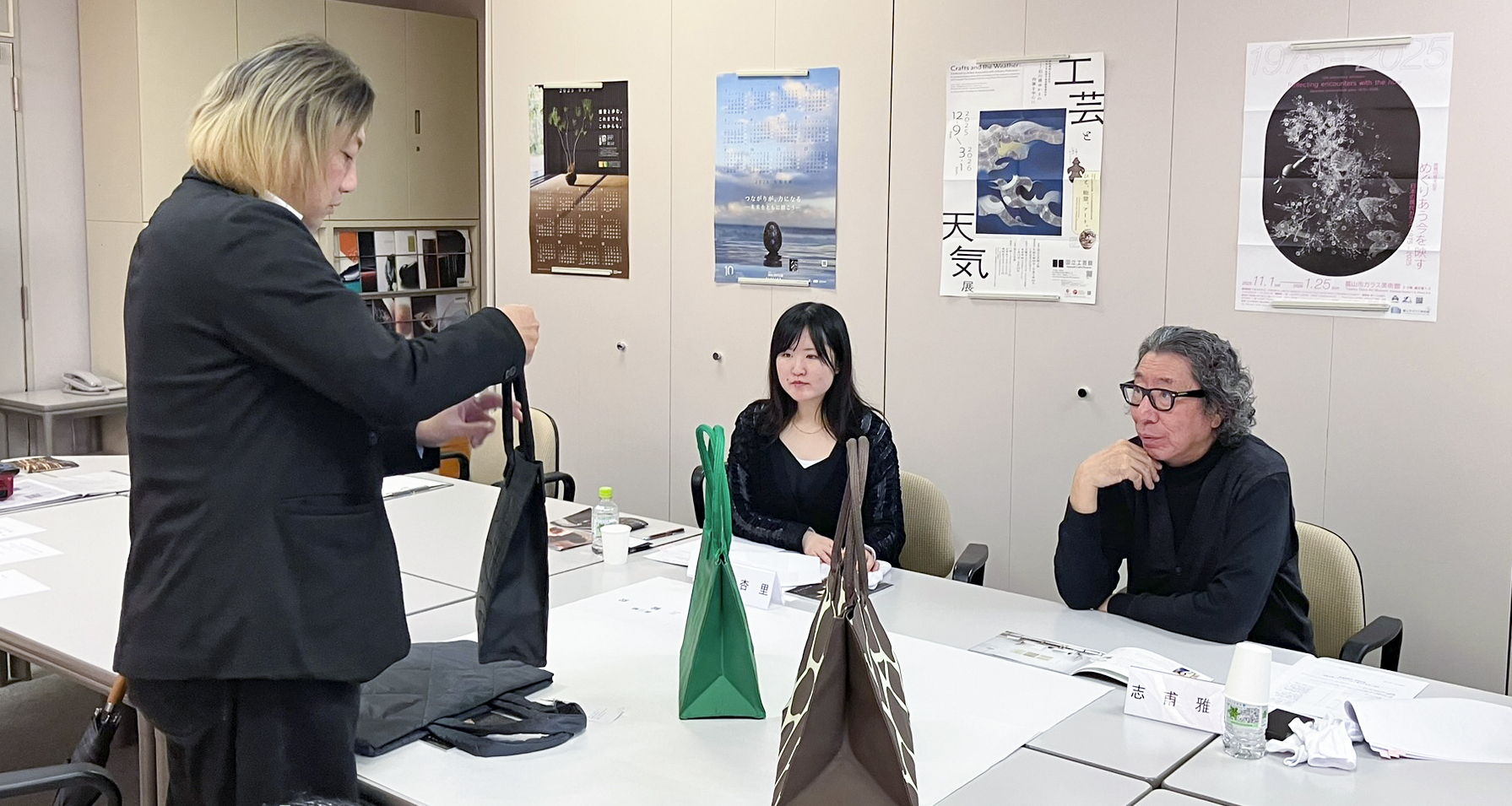 石川県デザインセンター選定商品事業　審査風景